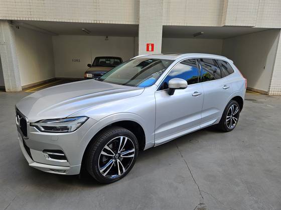 VOLVO XC60 2.0 T5 GASOLINA MOMENTUM AWD GEARTRONIC